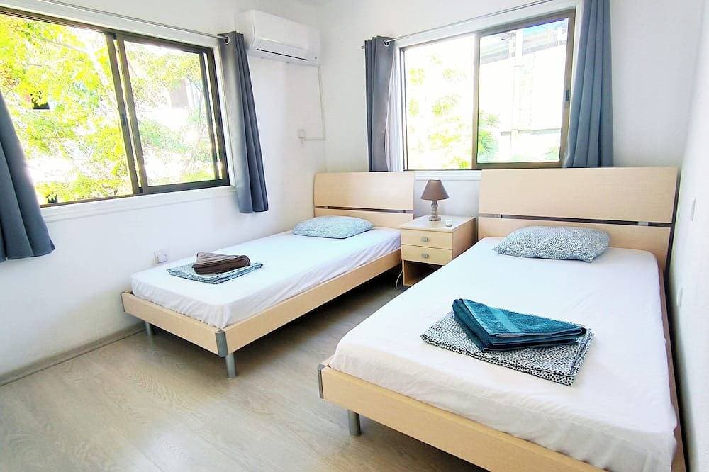 Foto 3 von 11: [Special Offer] 2Br Apartment @ Center of Ayia Napa
