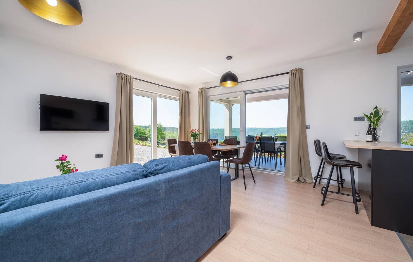 Foto 12 von 41: Gemütliche 2-Zimmer-Wohnung mit Terrasse, WLAN und Parkplatz in Küstennähe