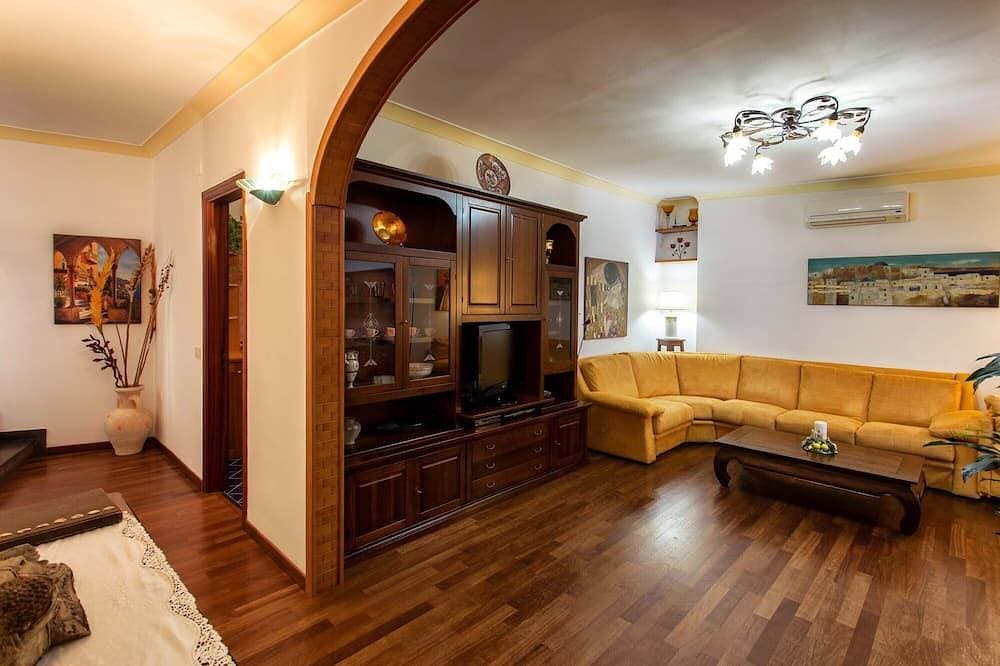 Foto 10 von 21: Apartment with breathtaking view, Jacuzzi and Solarium
