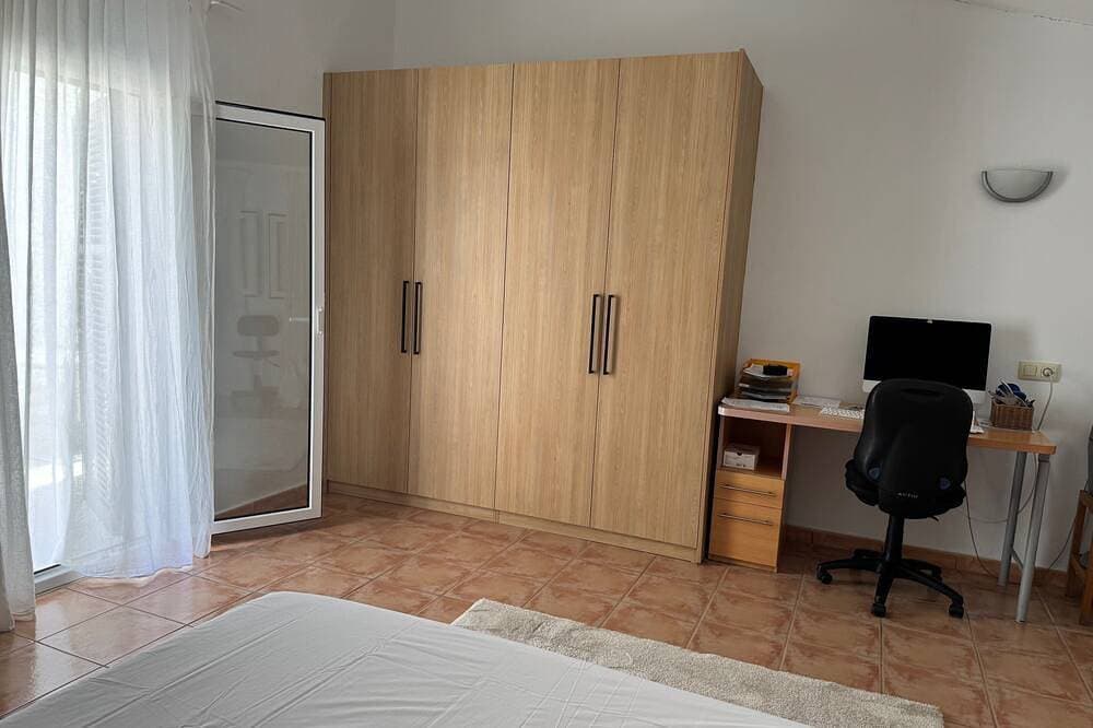 Foto 9 von 26: Nice and cozy house with inner courtyard and terrace of 35 m2, 200 m. from the beach.