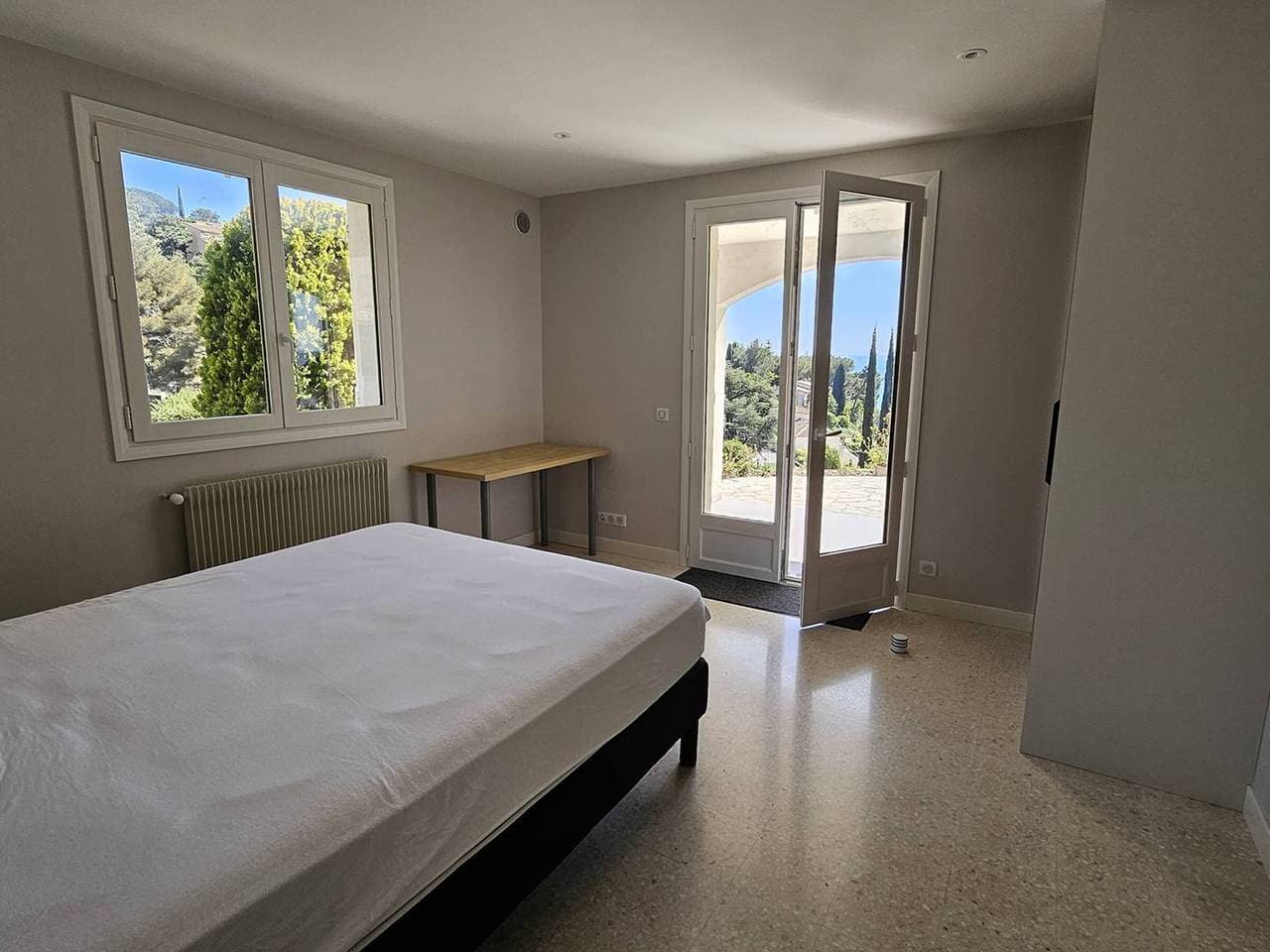 Foto 5 von 16: Erdgeschosswohnung mit beheiztem Privatpool und Garten, 1 km vom Meer entfernt