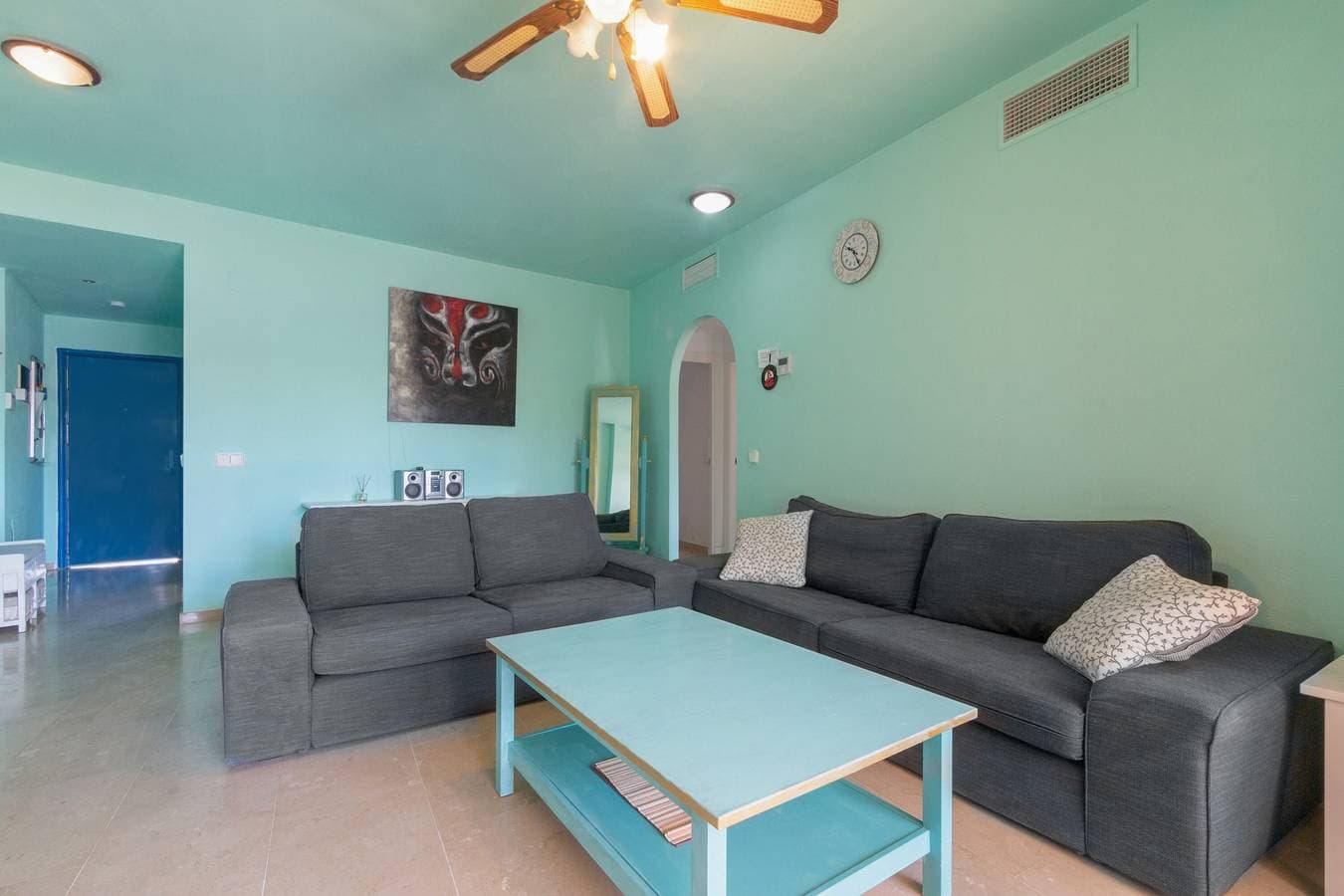 Foto 7 von 28: Ferienwohnung 'Duquesa Suites Golf und Gärten' mit Pool zur gemeinsamen Nutzung und Klimaanlage