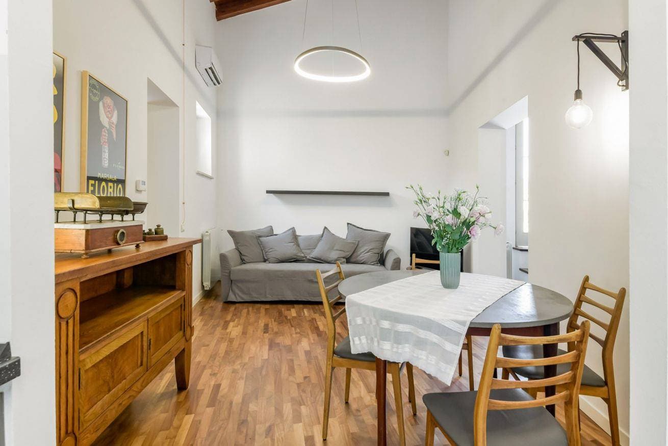 Foto 2 von 15: Ferienwohnung für 6 Personen mit Balkon/Terrasse