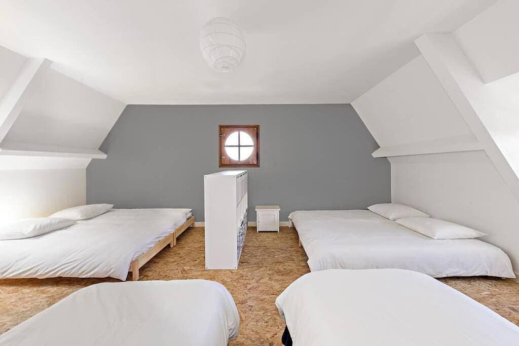 Foto 12 von 40: Four-Bedroom House