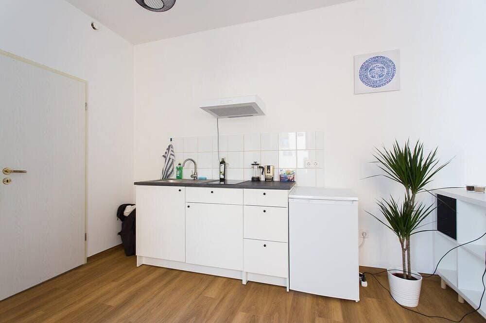 Foto 12 von 13: FullHouse | Halle | T28 Hawk Apt.