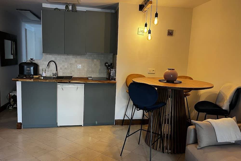 Foto 10 von 12: Apartment near center 5 min walk and 5 min drive to beaches