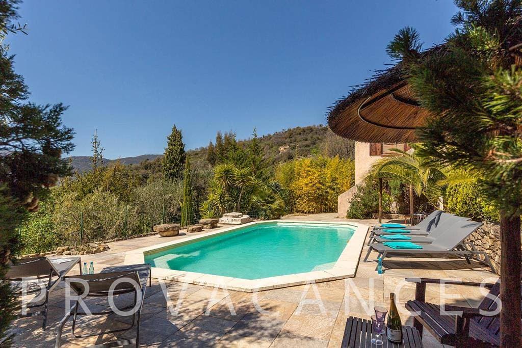 Foto 11 von 53: Große Villa mit Pool nördlich von Nizza in der Nähe von Contes