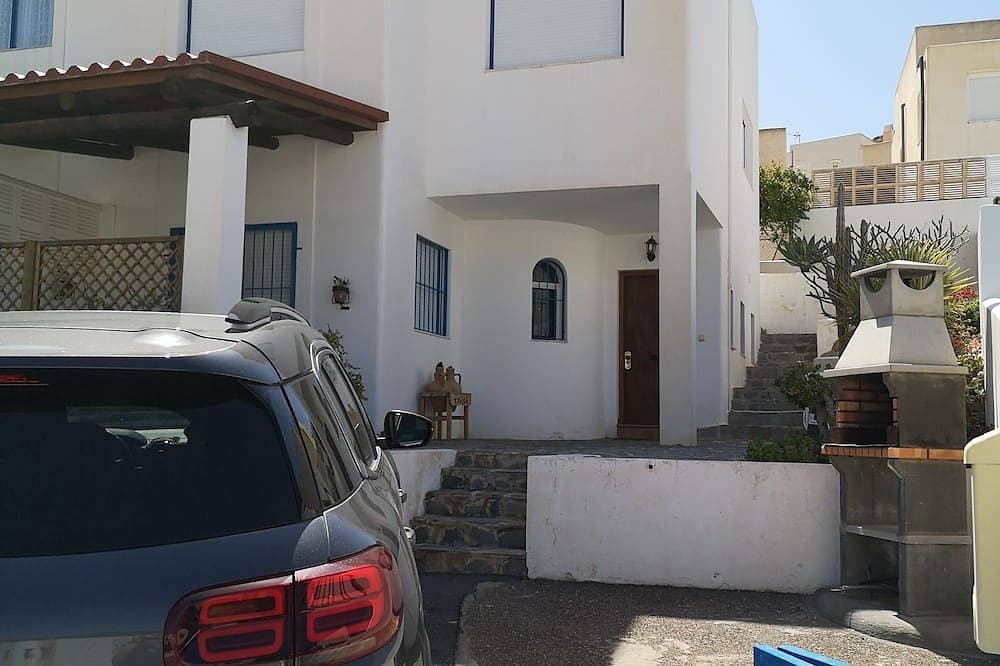 Foto 10 von 27: Haus und Garten, ruhige Gegend, nahe dem Strand