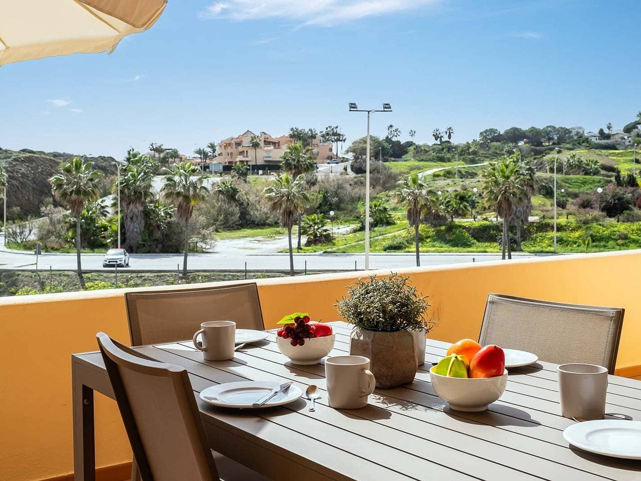 Foto 4 von 28: Moderne Wohnung in Mijas Costa - 1 Schlafzimmer, Terrasse, Pool, WiFi, 4 Pers.