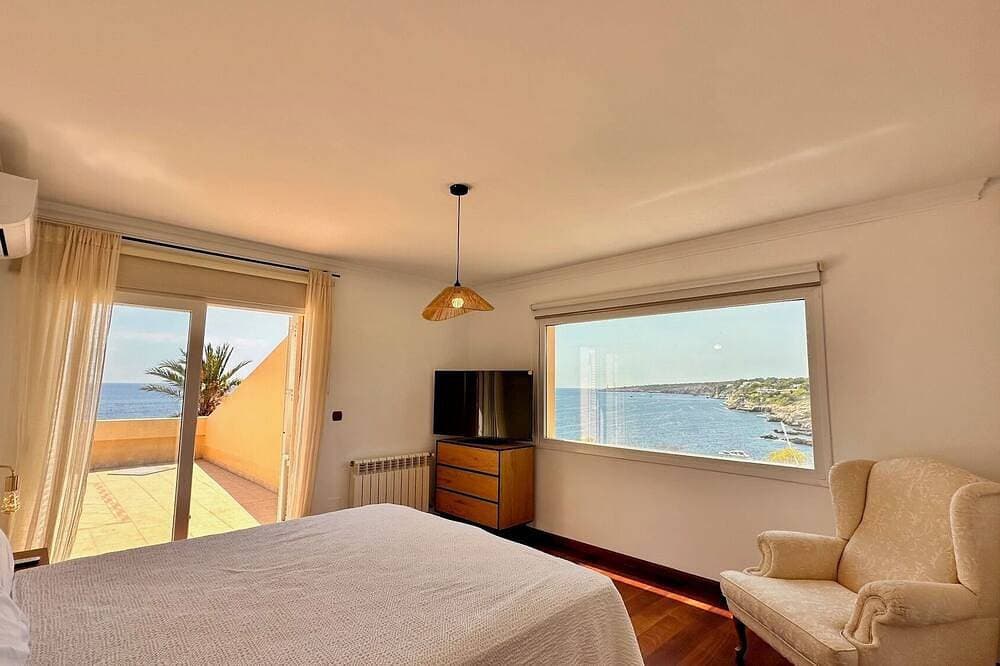 Foto 2 von 30: Erstaunliche Villa am Wasser. Erstaunliches Anwesen am Meer