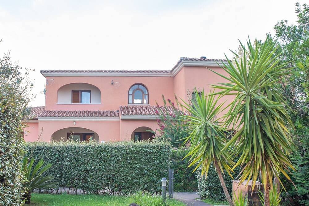 Foto 9 von 19: \"Villetta Olivastro\" with a large garden and in a quiet location