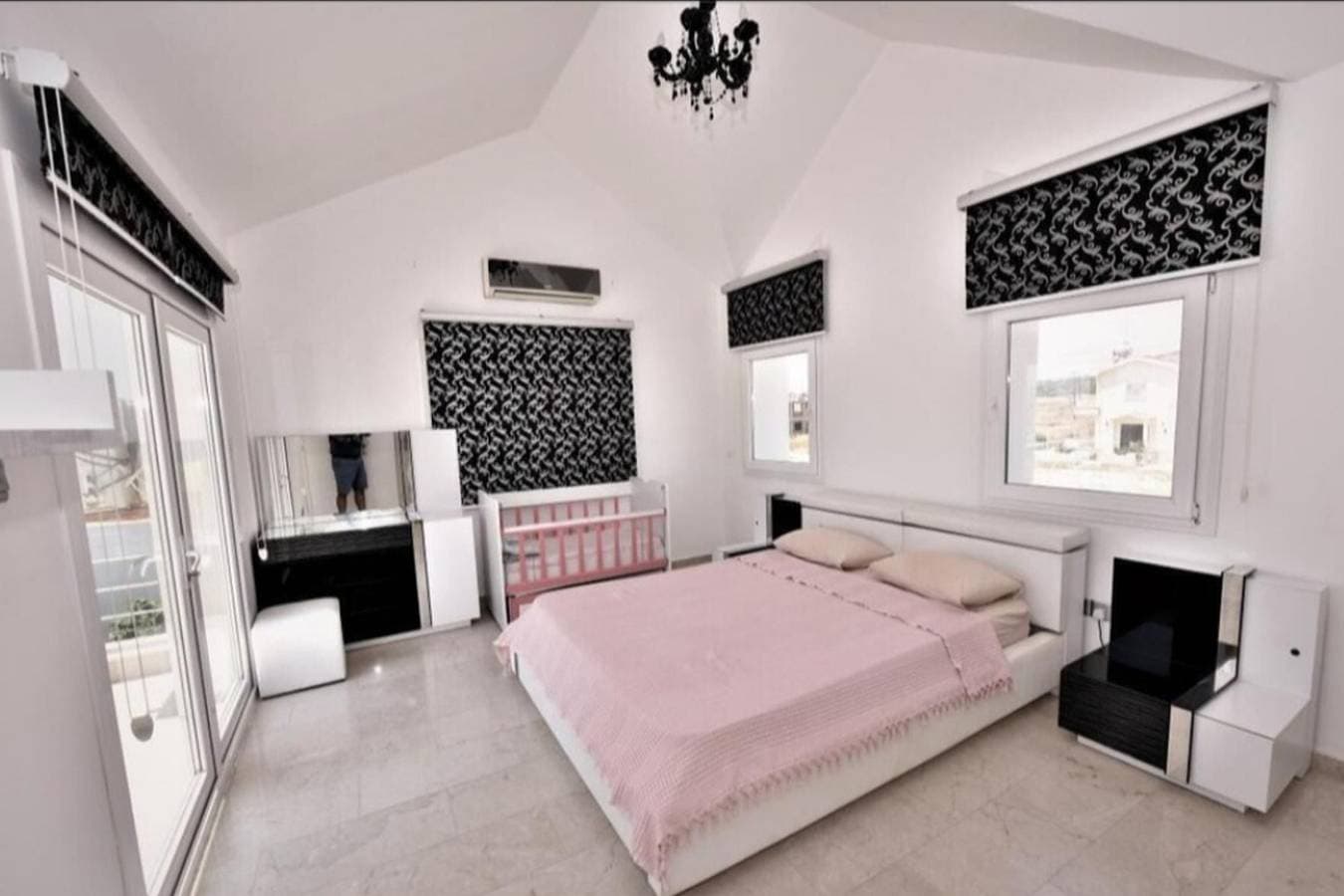 Foto 8 von 49: Villa für 10 Personen mit Garten