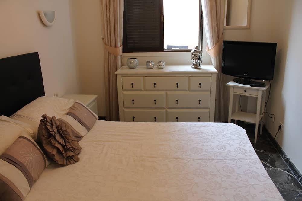 Foto 4 von 30: Superb Wohnung mit herrlichem Blick auf das Meer und die Klippen, 2 Terrassen und kostenloses WiFi.