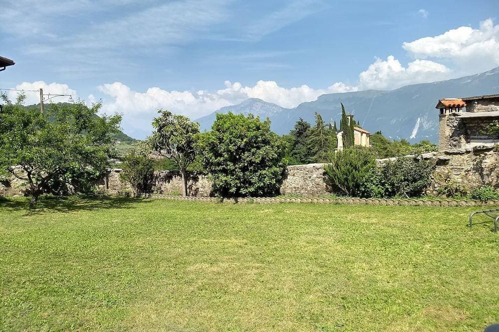 Foto 9 von 20: Ferienwohnungen in wunderschöner Villa mit priv. Garten, free Wi-Fi