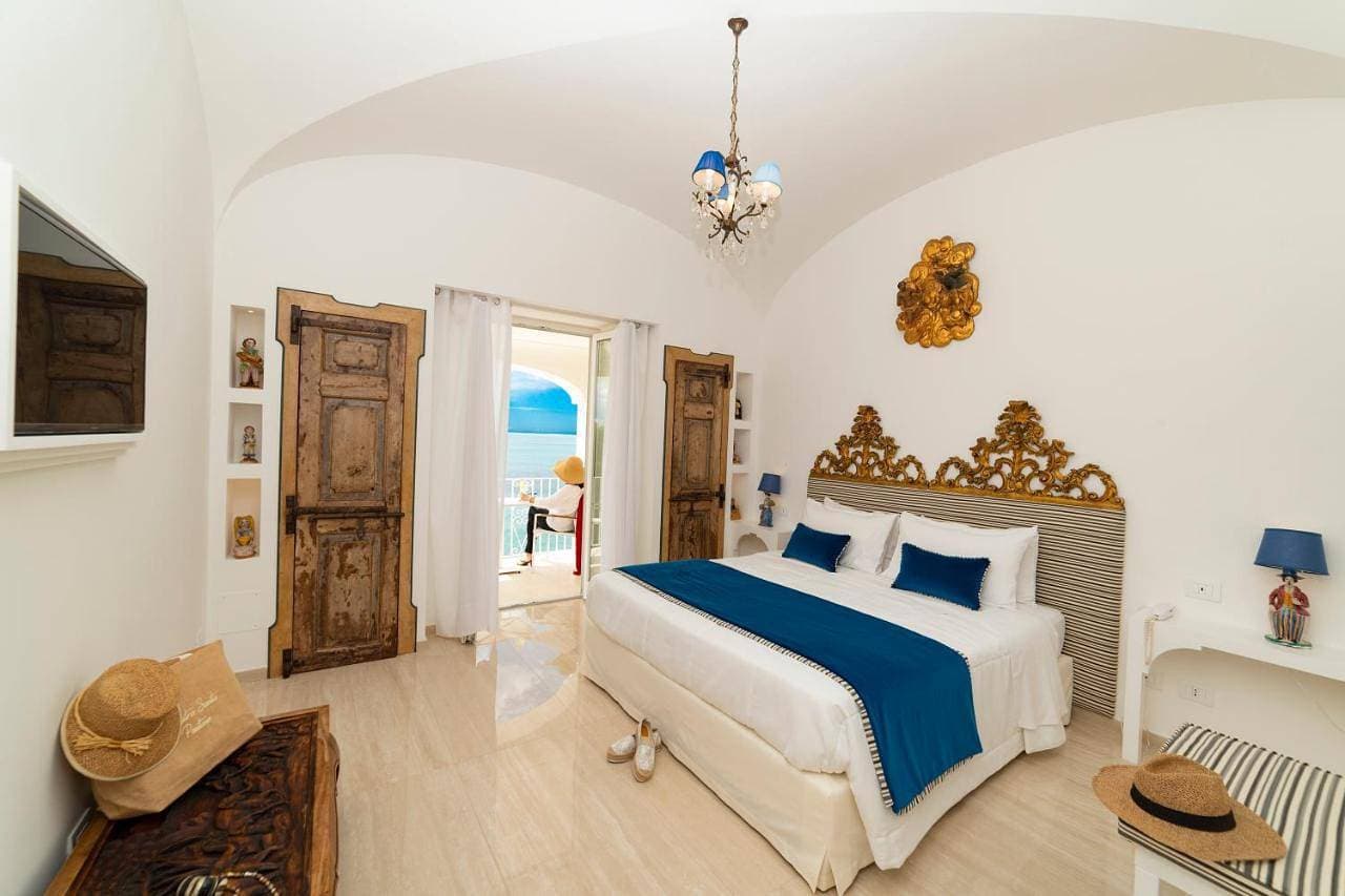 Foto 7 von 11: Double Room with Balcony and Sea View