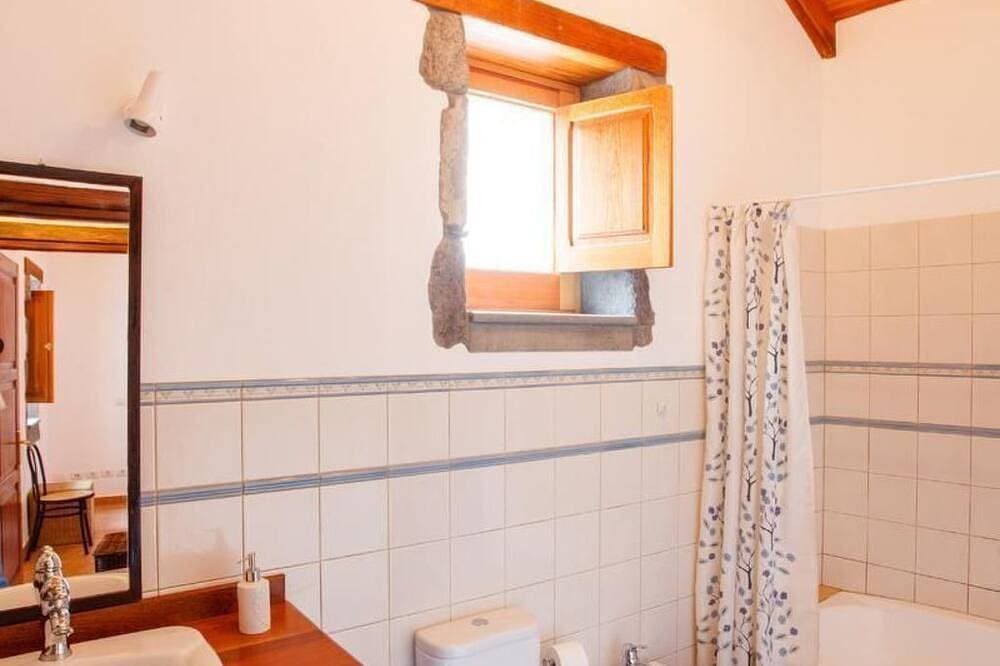 Foto 4 von 23: Komfortables Ferienhaus mit privatem Pool und id