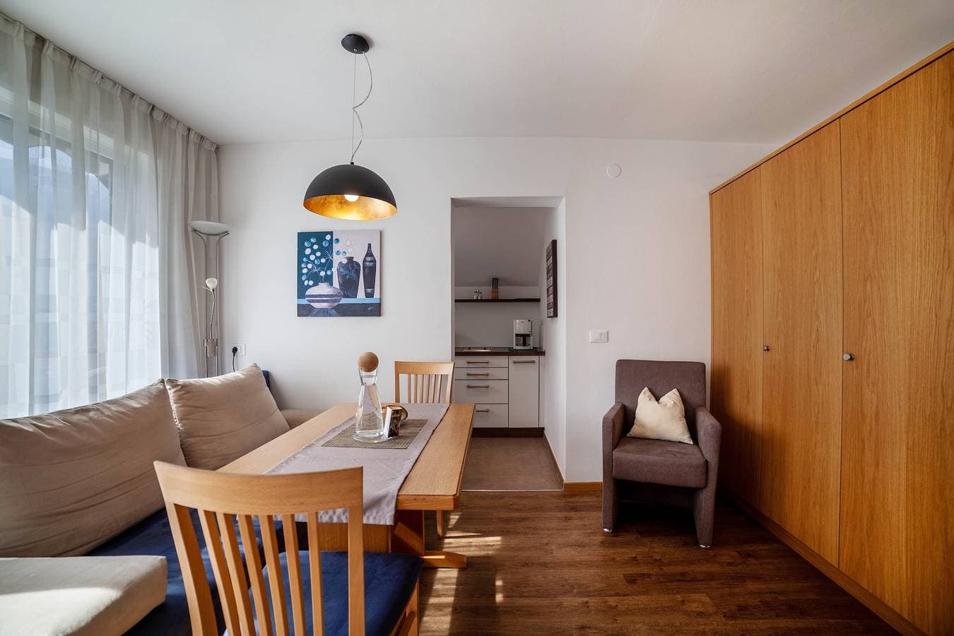Foto 5 von 23: Ferienwohnung "Schnitzer - Enzian" mit Bergblick, WLAN, Balkon & Garten