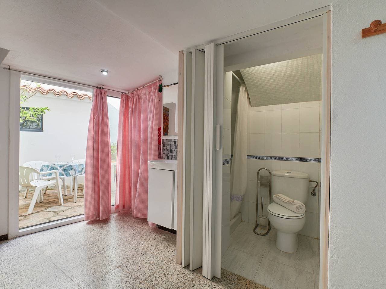 Foto 13 von 20: Appartement à Calella de Palafrugell, 4 pers, proche plage, 2 ch, terrasse, parking, lave-vaisselle