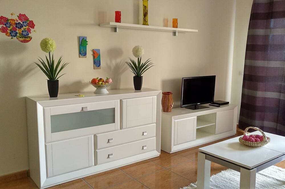 Foto 12 von 30: Komfortable Wohnung mit eigenem Solarium, WLAN und beheizten Swimmingpools