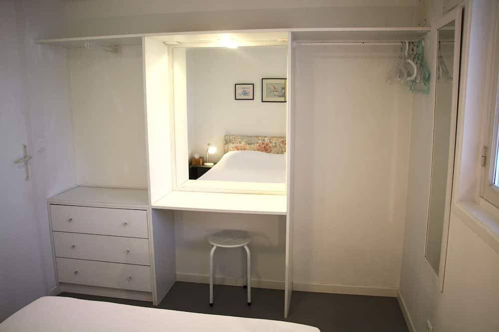 Foto 2 von 16: Sea view garden apartment with pool option. Near beach between Nice and Monaco