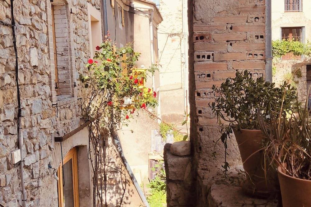 Foto 7 von 19: Maison de Village , Idéal Pour Profiter des Activités de Plein air ou Farniente!