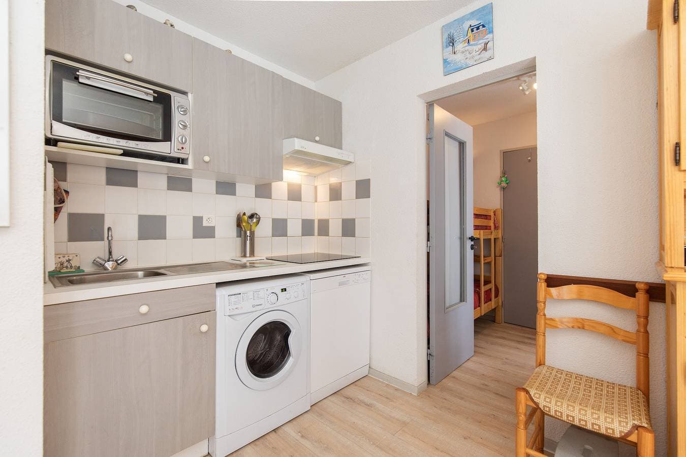 Foto 2 von 13: Ferienwohnung für 6 Personen mit Balkon