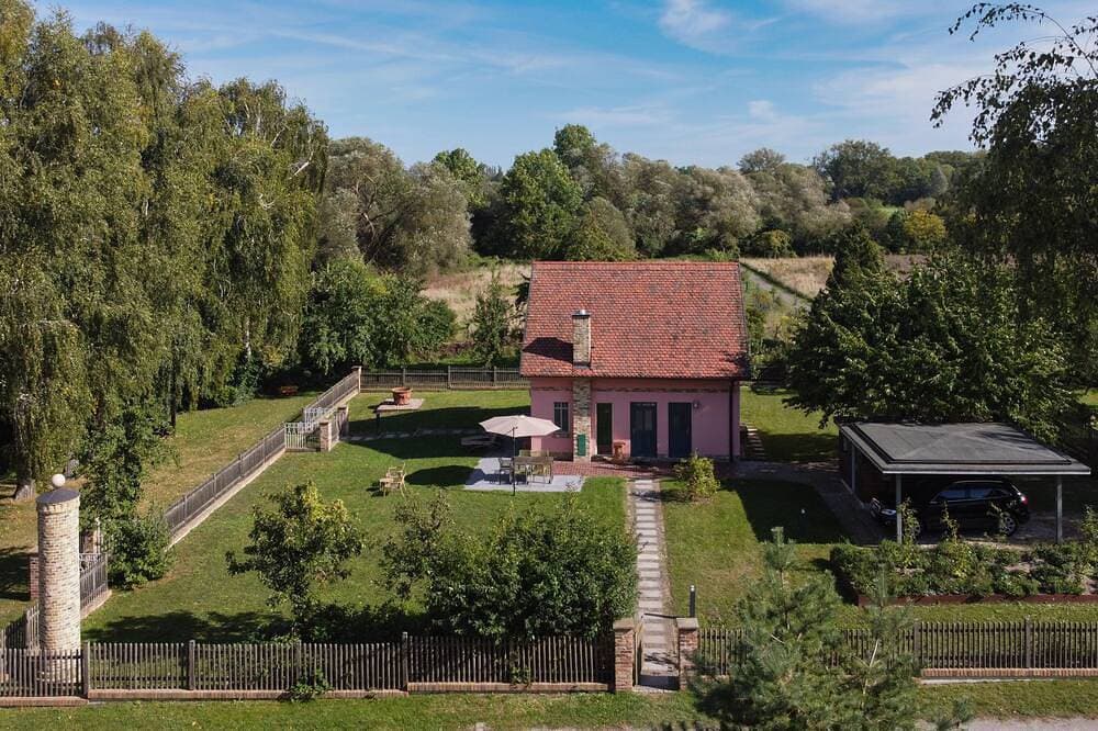 Foto 9 von 30: Großzügiges Haus mit Seeblick, Garten und Ruderboot am Beetzsee