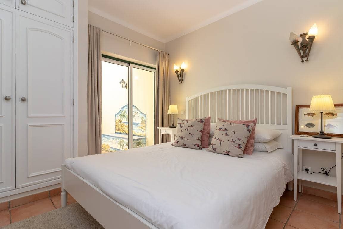 Foto 8 von 22: Ferienhaus für 4 Personen mit Meerblick