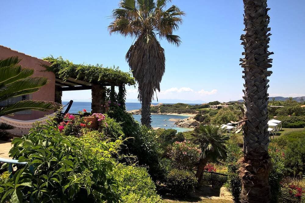 Foto 10 von 30: Luxus-Villa am Meer: ein Juwel Set in der Bucht von Cala Caterina, Villasimius