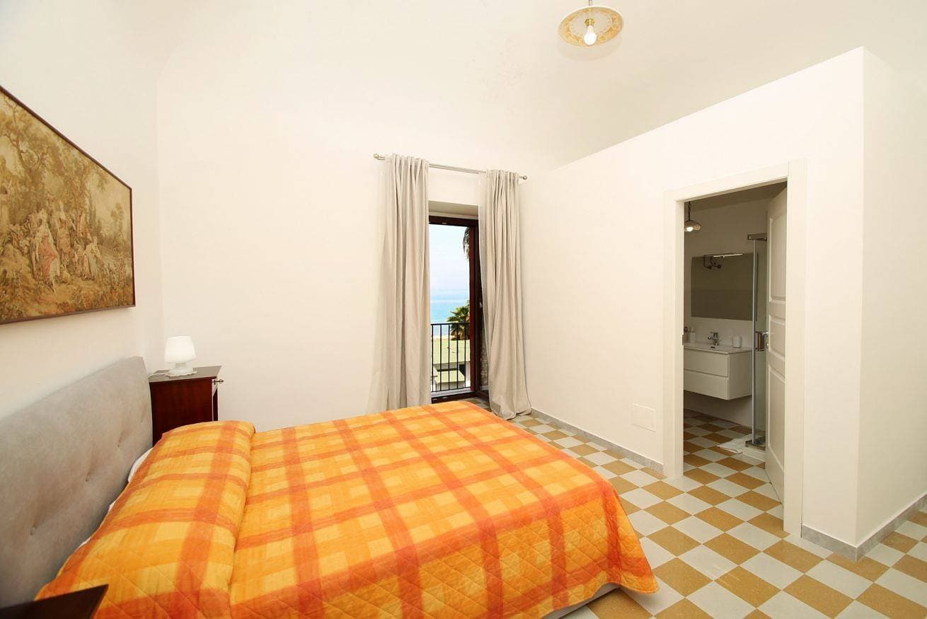 Foto 6 von 25: Dimora Burrafato 2: Historische Residenz direkt am Meer