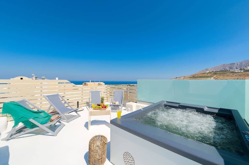 Crystal Villas Santorini 1 1