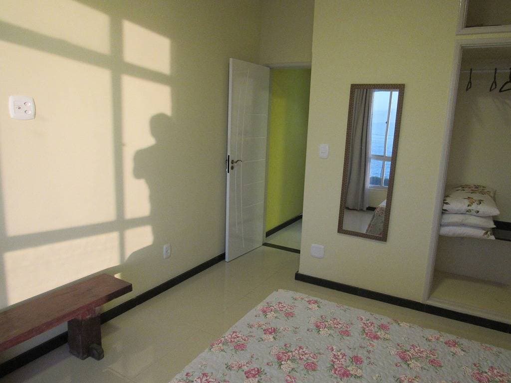 Zimmer und Zimmer am Meer 1