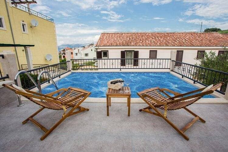 Villa Suzy Lux- Duplex Two Bedroom Villa with Swimming Pool and Sea View 1