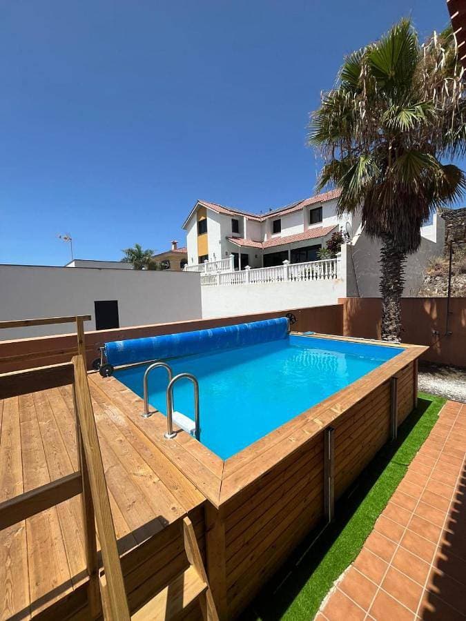 Chalet piscina privada max 26º Jardín, tranquilidad 1