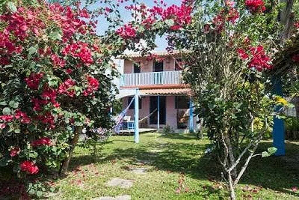Foto 4 von 23: Haus in Cumuruxatiba prox. Klippen, Zwischengeschoss und geräumige Suite mit Meerblick