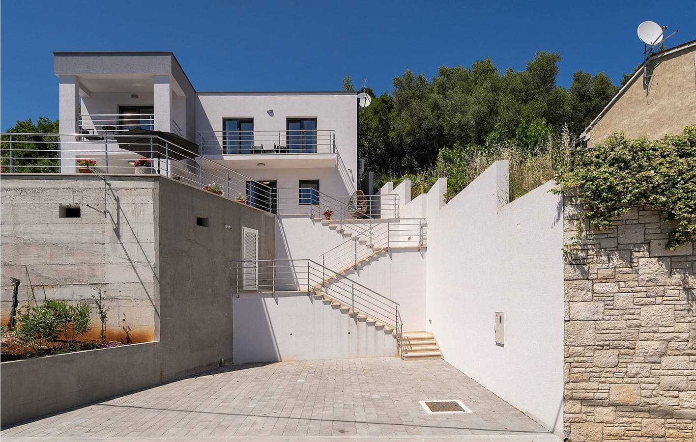 Foto 3 von 50: Apartment am Meer mit Terrasse, WLAN und Parkplatz – nur wenige Schritte von der Küste und dem Stadtzentrum entfernt