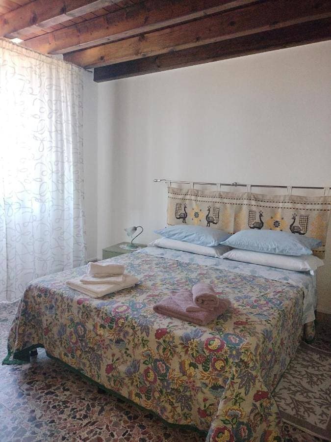 Foto 4 von 12: Double Room with Private External Bathroom