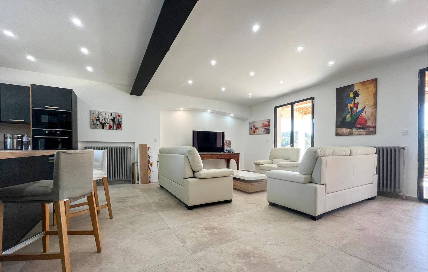 Foto 4 von 29: Charmantes Apartment mit einem Schlafzimmer, Pool und Terrasse in Grans