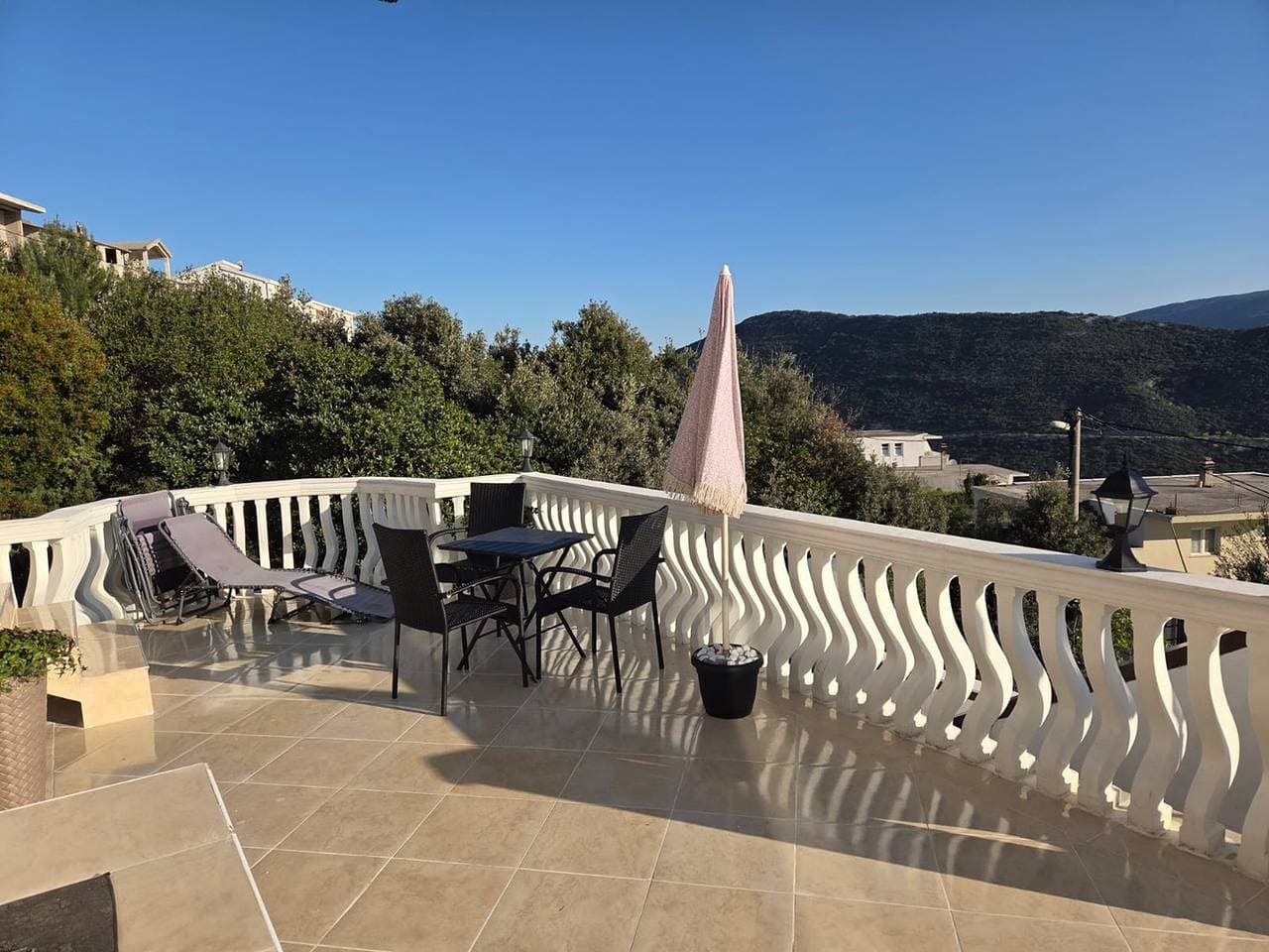 Foto 4 von 20: Ferienwohnung für 10 Personen mit Balkon/Terrasse