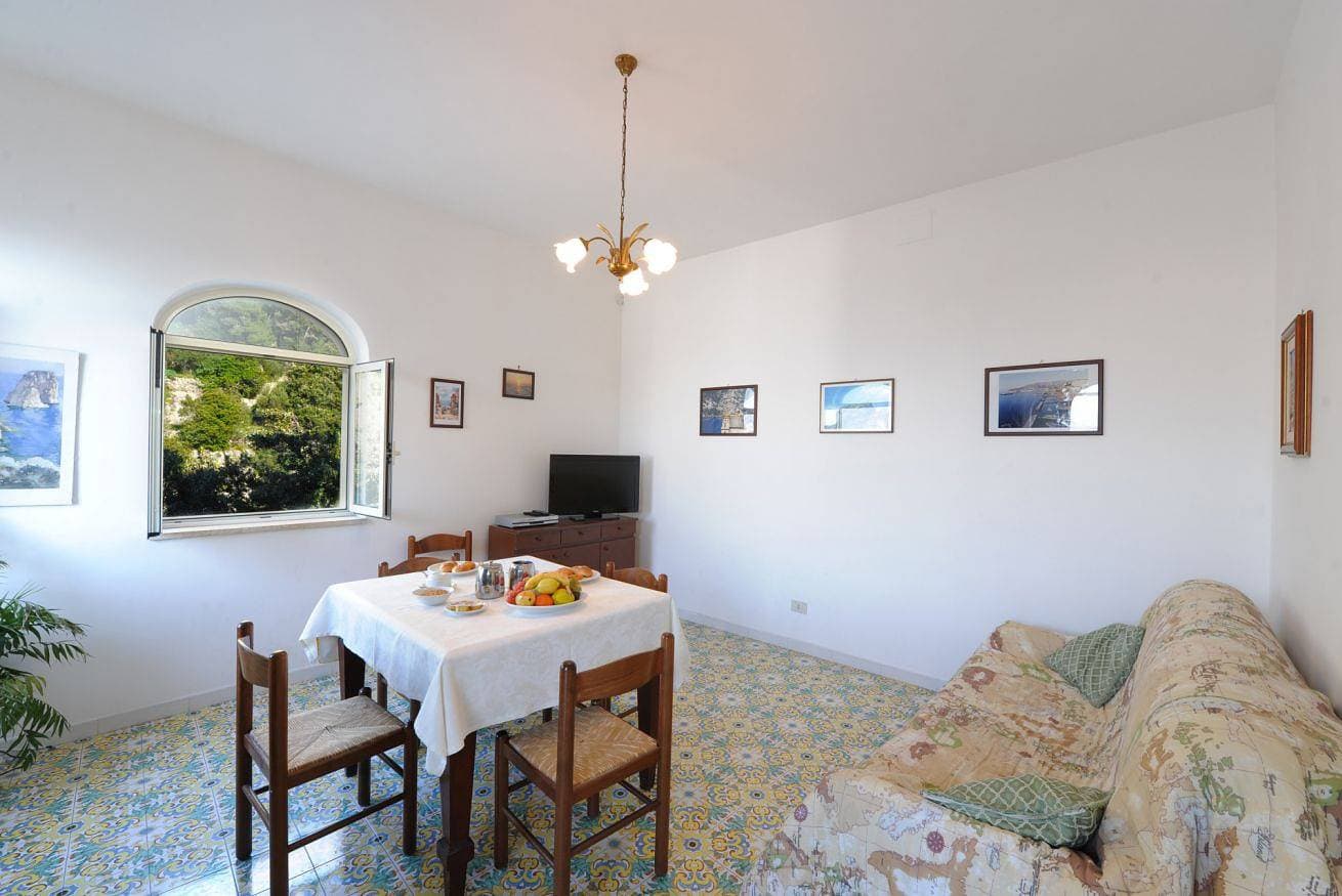 Foto 4 von 21: Ferienwohnung für 4 Personen mit Balkon/Terrasse
