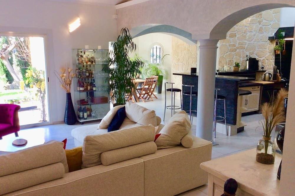 Foto 11 von 30: Große Villa, 250 m², Panoramablick, 20 Minuten von den Stränden entfernt.