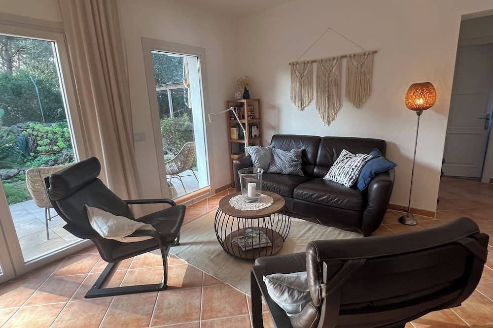 Foto 7 von 29: Ruhig gelegenes 4-Personen Ferienhaus mit Garten, Dachterrasse mit Meerblick