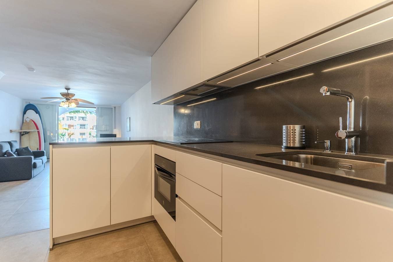 Foto 4 von 23: Ferienwohnung für 4 Personen mit Terrasse
