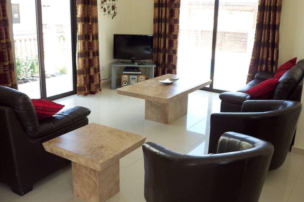 Foto 5 von 18: Nol Adre.    Eine Luxusvilla mit eigenem Pool und Meerblick