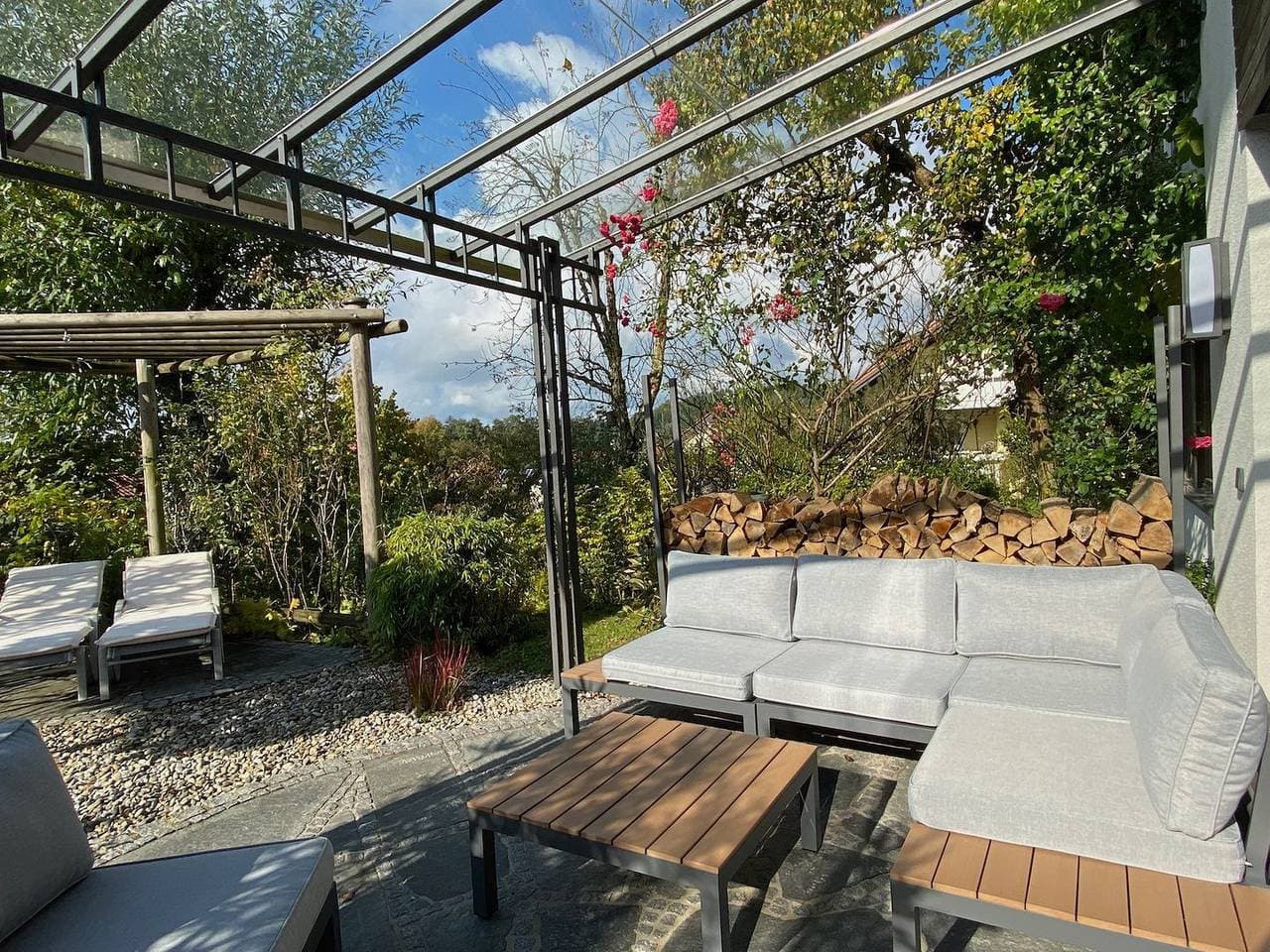 Foto 5 von 21: Ferienwohnung Garten-Oase - Hochwertige Gartenwohnung mit Sonnenterrasse