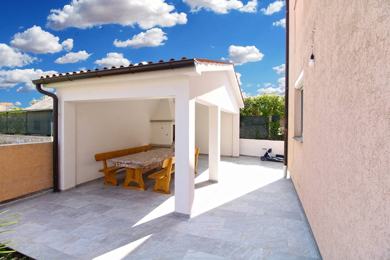 Foto 13 von 35: Ferienwohnung für 5 Personen mit Terrasse