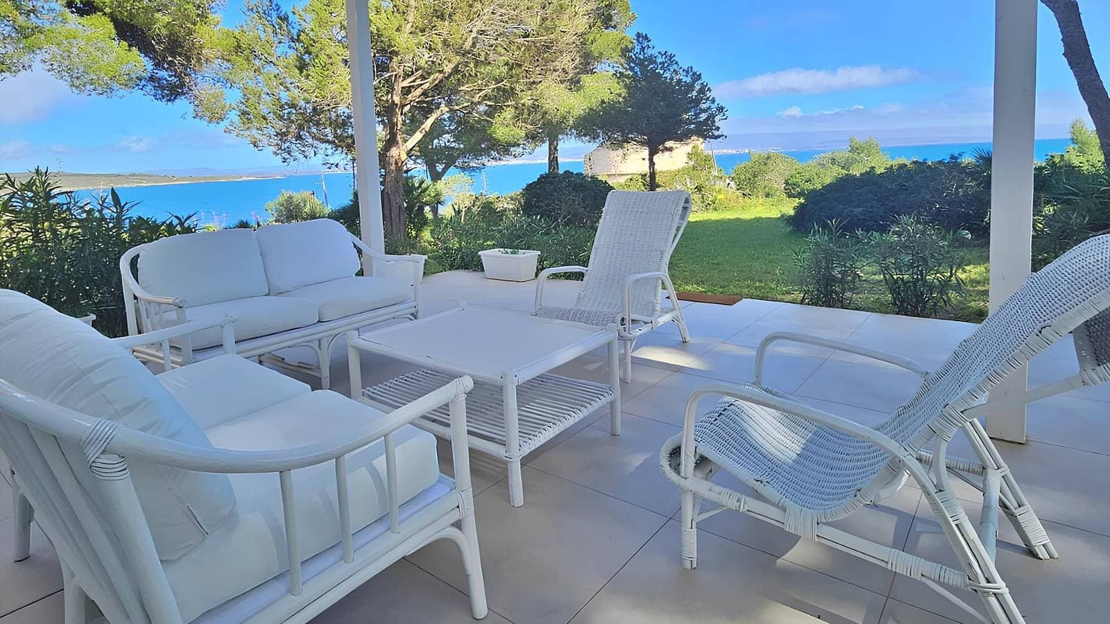 Foto 4 von 29: Torre Lazzaretto Seafront House