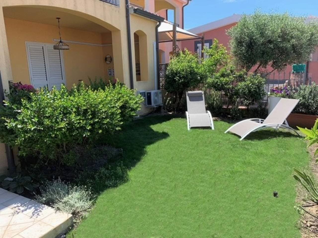 Foto 2 von 19: Ferienhaus für 4 Personen mit Garten