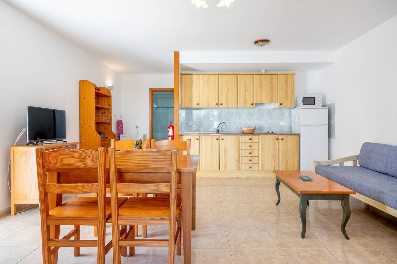 Foto 13 von 25: Apartment mit Klimaanlage, Pool, WLAN, Balkon und strandnaher Lage