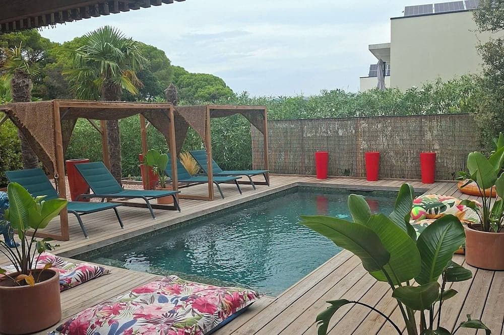 Contemporary villa, private pool, 200m from the sea 1